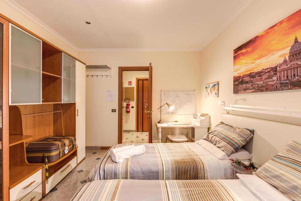 Residenza Amoroma Casa vacanze Roma